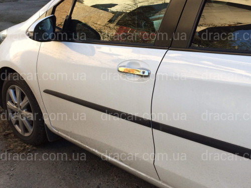 Накладки на ручки Toyota Yaris 2011-2015 (нержавеющая сталь) артикул 4920