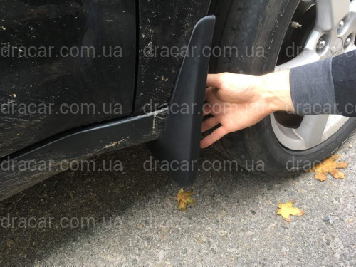 Брызговики передние Mitsubishi Outlander XL 2007-2012 под узкий порог комплект 2 шт артикул 6566