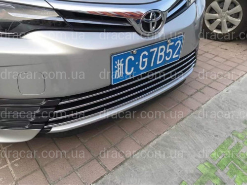Хром накладки в бампер Toyota Corolla рестайлинг 2016- (хромированный пластик)  4 части артикул 6749