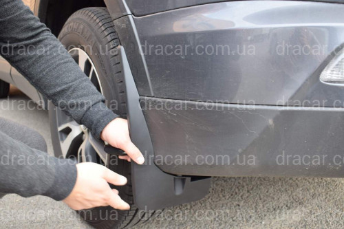 Брызговики Toyota Rav 4 2016-2018 комплект 4 шт. артикул 6588