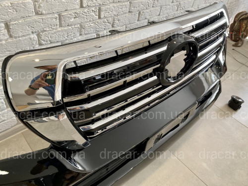 Бампер в сборе Toyota Land Cruiser 200 2007-2015 в стиле рестайлинг 2016+  цвет черный 202 артикул 7546