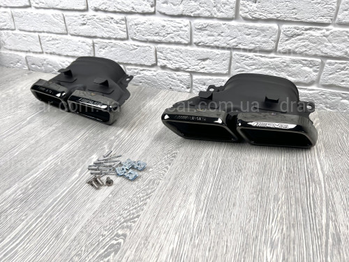 Насадки на выхлопные трубы AMG C63 Mercedes Benz С Class W205 2014-2018 черные артикул 7883