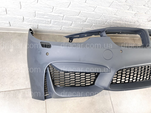 Передний бампер M3 стиль BMW 3 Series F30 F31 2012-2018 (под омыватели / с отверстиями под парктроники)  артикул 7916
