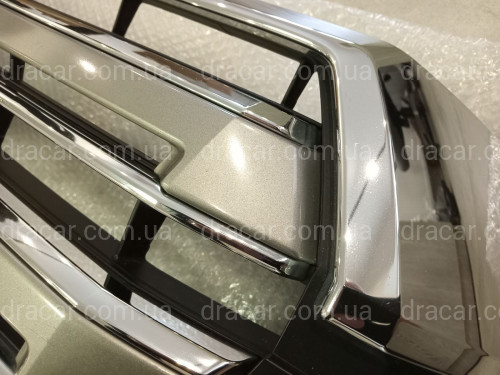 Б/У Оригинальная решетка радиатора Toyota Land Cruiser 200 16-22  артикул 3380