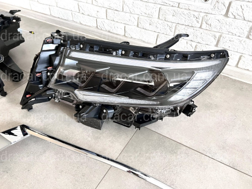 Led фары 3 линзы Toyota Land Cruiser Prado 150 рестайлинг 2018+ артикул 7014
