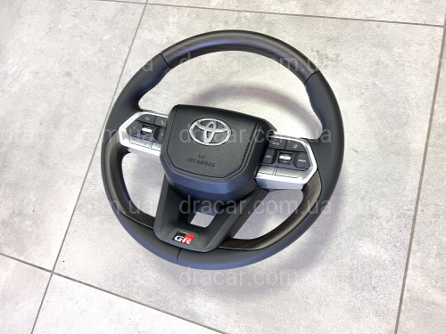 Руль в сборе Toyota Land Cruiser 200 / Prado 150 в стиле LC 300 GR артикул 8082