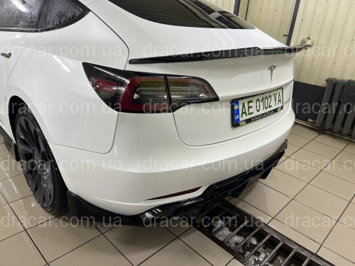 Спойлер лип багажника Tesla model 3 2017-  ABS пластик, цвет черный глянец артикул 7884