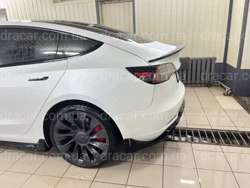 Спойлер лип багажника Tesla model 3 2017-  ABS пластик, цвет черный глянец артикул 7884