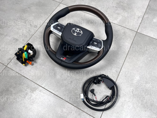 Руль с подогревом с темным деревом в сборе Toyota Land Cruiser 200 / Prado 150 в стиле LC 300 GR артикул 8251