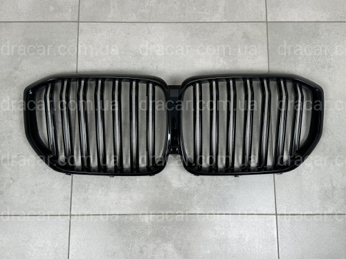 Решетка радиатора ноздри Х5M F95 стиль BMW X5 G05 2019-2022 черный глянец артикул 7890