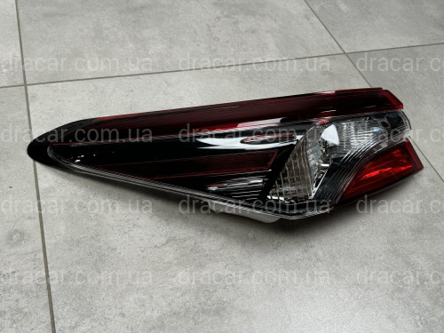 Задний фонарь левый наружный Toyota Camry 70 USA SE LE 2021-  1шт. артикул 8545