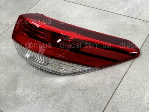Задний фонарь правый наружный Toyota Highlander 2017-2019 артикул 8553