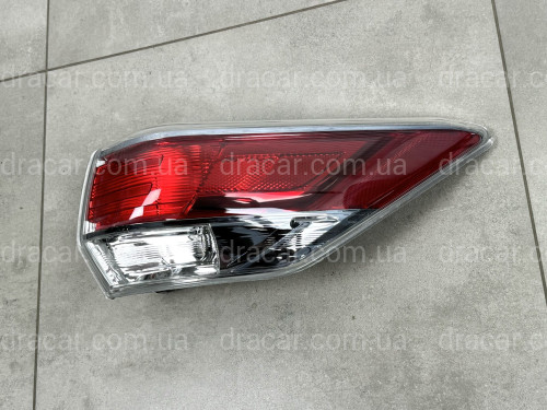 Задний фонарь правый наружный Toyota Highlander 2014-2016 артикул 8557