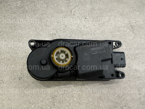 Жалюзи BMW 5 Series G30 / G31 LCI 2020+ (с моторчиком) 51119498612 / 51745A218F3 артикул 8689