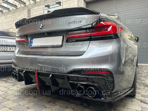 Диффузор заднего бампера + насадки выхлопа BMW 5 series G30 2017-2023 черный глянец артикул 8708