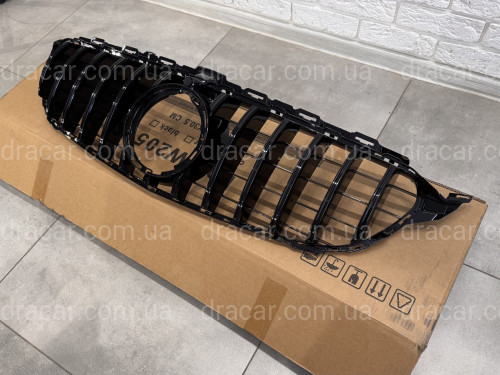 Решетка радиатора GT BLACK Mercedes C-Class W205 2019-2021 ПОД КАМЕРУ артикул 8782