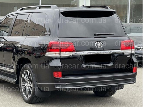 Обвес юбка заднего бампера Executive Lounge Toyota Land Cruiser 200 2015-2021 стиль 2019 / 2021 черный цвет артикул 7601
