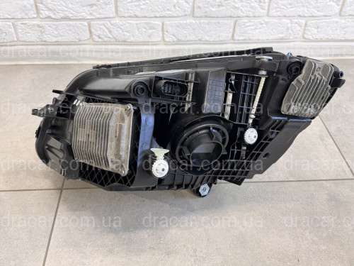 Фары Full LED рестайлинг 2019+ для Mercedes C-Class W205 2013-2021 комплектные с блоками 2шт. артикул 8854