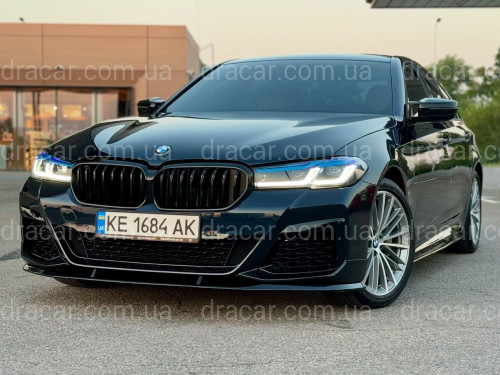 Накладка переднего бампера M Performance BMW 5 series G30 G31 LCI 2020-2023 , черный глянец артикул 8946