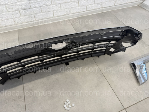 Решетка радиатора дизайн 2019 для Toyota Land Cruiser 200 2015-2021 артикул 7360