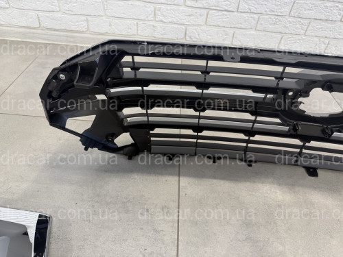 Решетка радиатора дизайн 2019 для Toyota Land Cruiser 200 2015-2021 артикул 7360