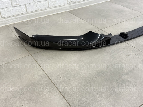 Накладка переднего бампера M Performance BMW 5 series G30 G31 2017-2020 , черный глянец артикул 8962