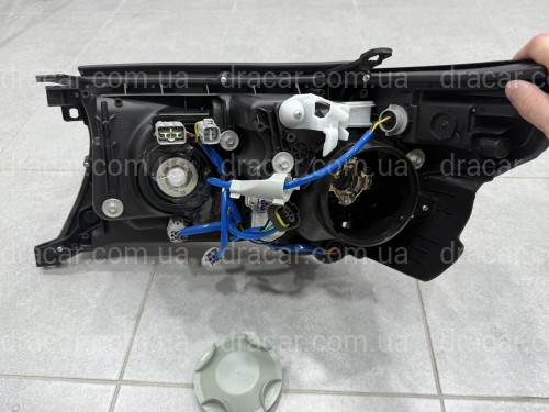 Фары рестайлинг Toyota Land Cruiser 200 2007- 2015 BROWNSTONE черные 2007-2015 2шт. артикул 9008