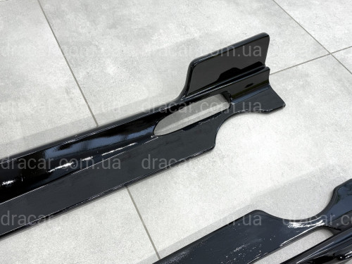 Лезвия под пороги M-Perfomance BMW X7 G07 2019- 2шт. черный глянец артикул 8986