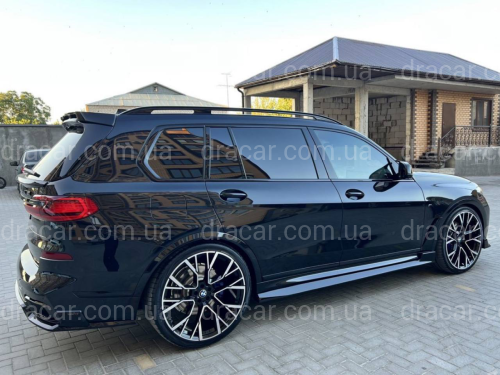 Лезвия под пороги M-Perfomance BMW X7 G07 2019- 2шт. черный глянец артикул 8986