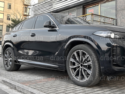 Лезвия под пороги M-Perfomance BMW X6 G06 F96 2019- 2шт. ABS пластик, цвет черный глянец артикул 9121