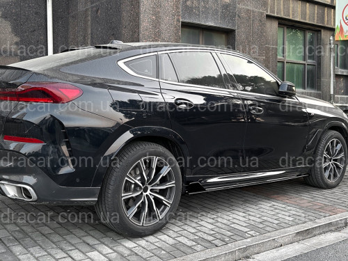 Лезвия под пороги M-Perfomance BMW X6 G06 F96 2019- 2шт. ABS пластик, цвет черный глянец артикул 9121