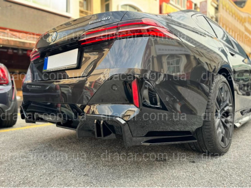 Обвес юбка заднего бампера M-Performance для BMW 5 series G60 G61 2024-, цвет черный глянец артикул 9499