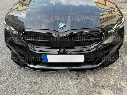 Обвес юбка переднего бампера M-Performance для BMW 5 series G60 G61 2024-, цвет черный глянец артикул 9515