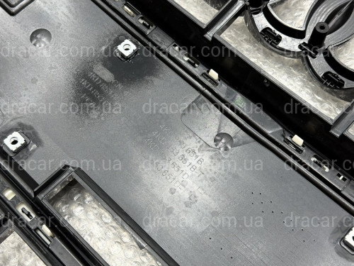 Решетка радиатора S-Line 4KD853651D Y9B для Audi A6 C8 2018+ артикул 9823
