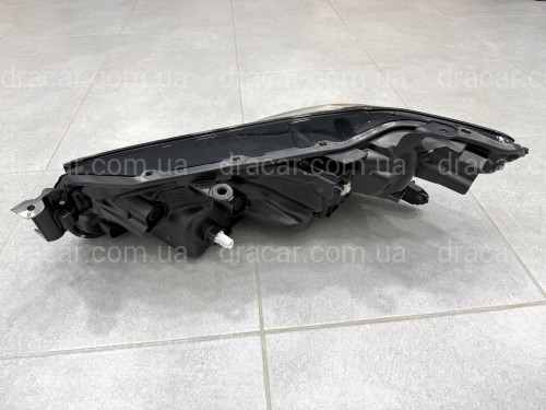 Правая фара Toyota Camry 80 XSE USA 2023- артикул 9779
