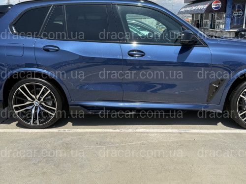 Лезвия под пороги M-Perfomance BMW X5 G05 F95 2018- 2шт. ABS пластик, цвет черный глянец артикул 9120