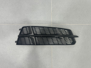 Решетка в бампер ПРАВАЯ BLACK S Line - AUDI A6 С7 2015-2017 4G0807682AN
