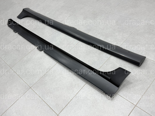 Накладки на пороги GTI R32 для Volkswagen Golf 5 2004-2008 артикул 10202