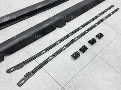 Накладки на пороги R20 для Volkswagen Golf 6 2008-2013 артикул 10201