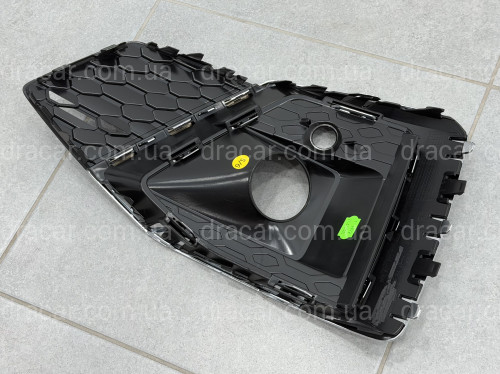 Решетка бампера ПРАВАЯ S-Line 8W6807682T3Q7 для Audi A5 B9 2020-2025 артикул 10249