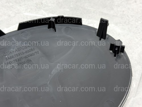 Эмблема под стеклом Toyota Land Cruiser 200 2015-2022 / Prado 150 2018+ артикул 4721