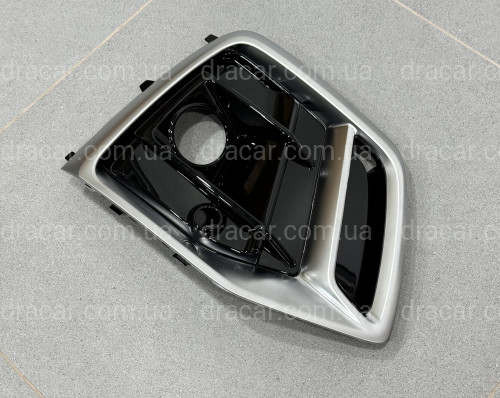 Решетка бампера ПРАВАЯ S-Line 80D807680Q 3Q7 для AUDI Q5 2020-2024 артикул 10365