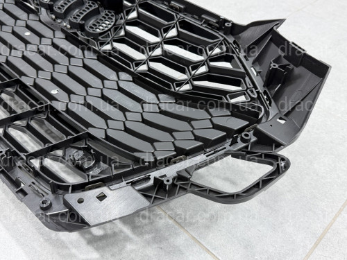 Решетка радиатора в стиле RS4 BLACK для Audi A4 2020-2023 артикул 10352