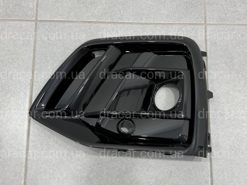 Решетка бампера ЛЕВАЯ S-Line BLACK 80G807679Q Y9B для AUDI Q5 2020-2024 артикул 10380