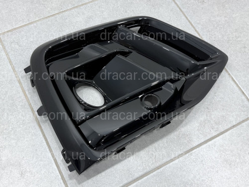 Решетка бампера ПРАВАЯ S-Line BLACK 80G807680Q Y9B для AUDI Q5 2020-2024 артикул 10381