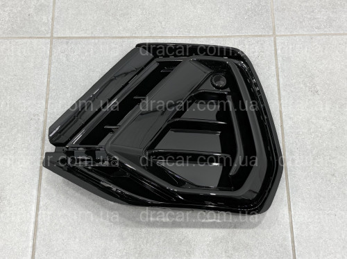 Решетка бампера S-Line BLACK ЛЕВАЯ 83G807681A T94 для Audi Q3 2019- артикул 10387