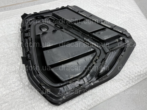 Решетка бампера S-Line BLACK ЛЕВАЯ 83G807681A T94 для Audi Q3 2019- артикул 10387