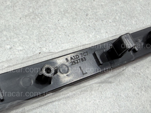 Левый катафот заднего бампера 63145A1D7C7 для BMW 3 series G20 LCI 2022- артикул 9493