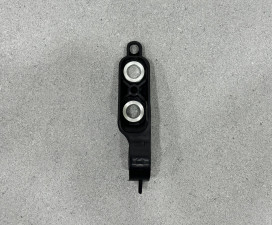 Кронштейн кожуха системы охлаждения левый 51647434061 для BMW G 20 / 28