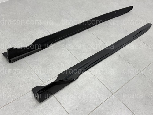 Лезвия под пороги M Paket BMW X7 G07 2019+ 2шт. черный глянец, КОРОТКИЕ артикул 10570
